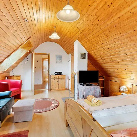 Nyaraló Gaestehaus Retsch